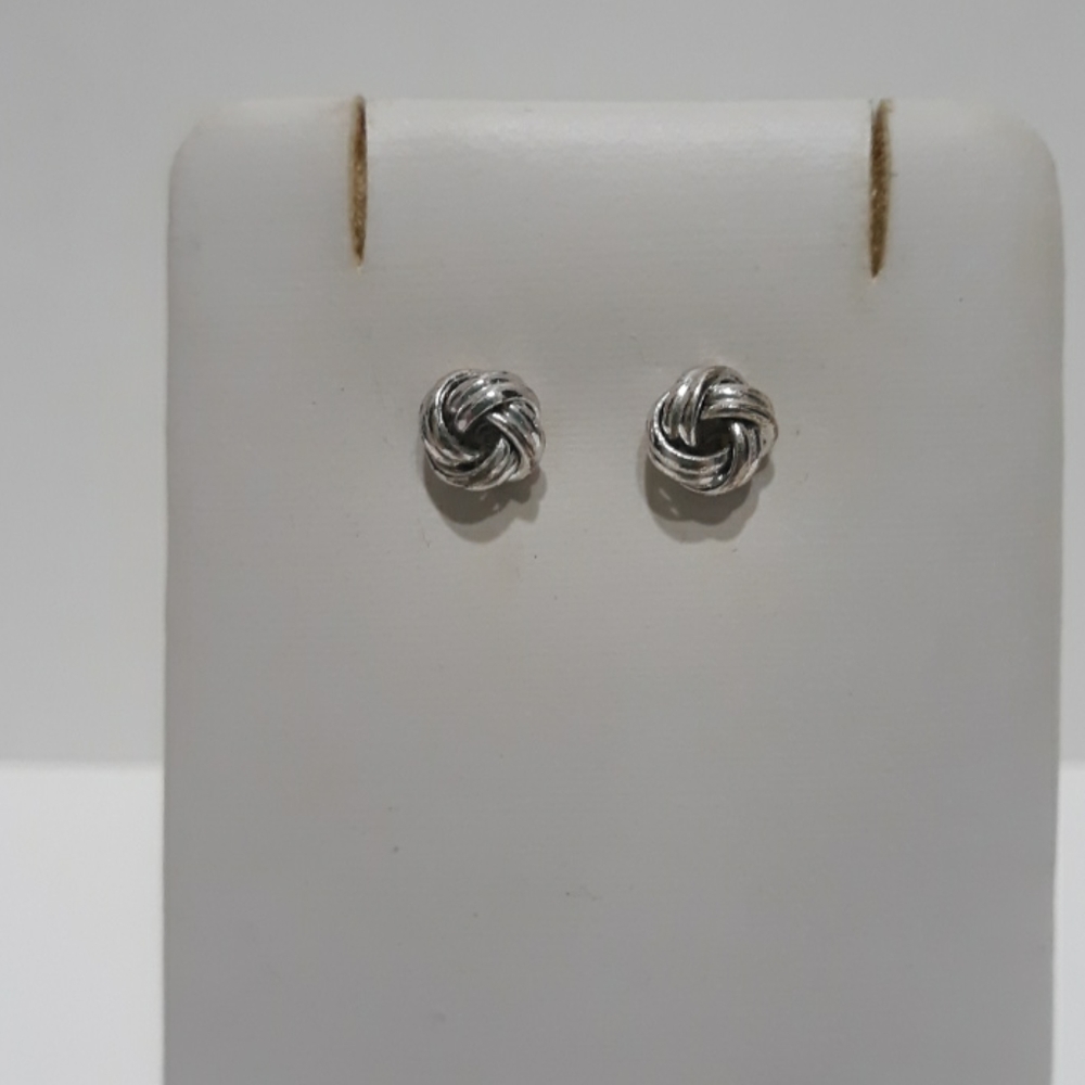 NWOT Sensitive Earrings